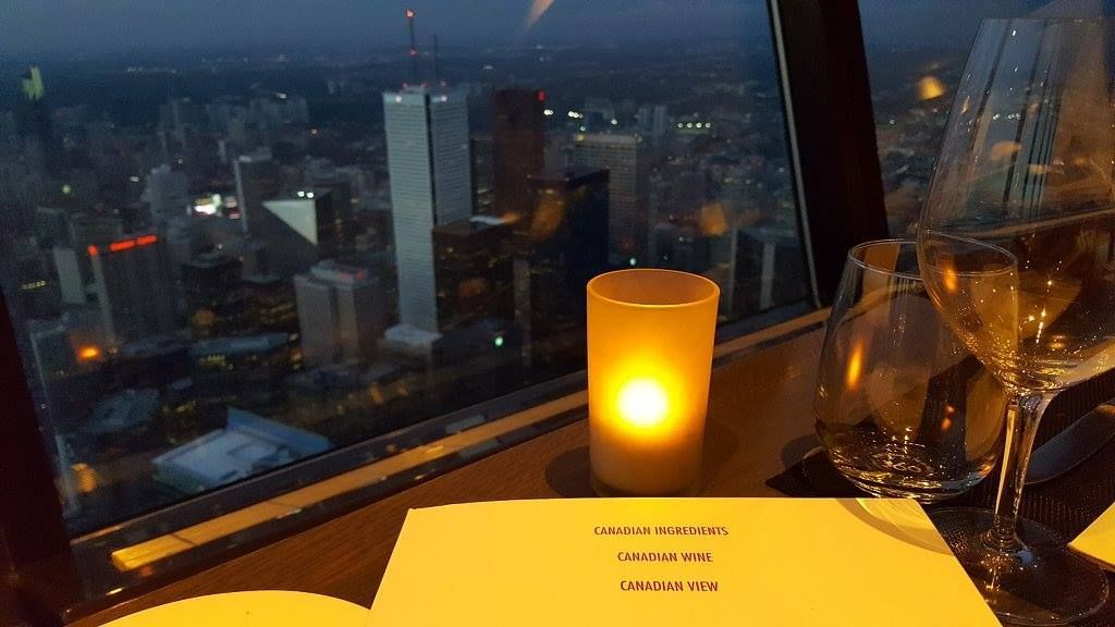 The <a href="/TourCNTower/">CN Tower / Tour CN</a> is looking for a full-time #bartender with 1-2 years of experience. buff.ly/2HvYsfI

#Toronto #Torontojobs #Torontolandmarks #cntowerclimb #cntower #torontofood