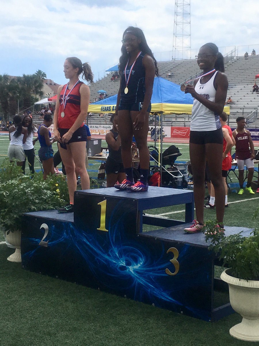 Leah Smith takes the Bronze Medal in the 100m!!!