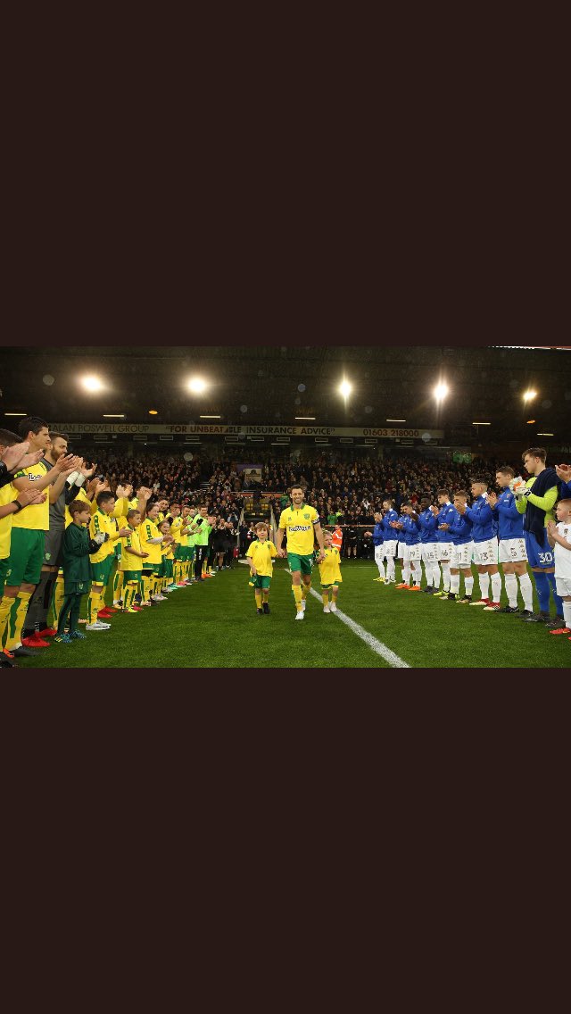 Sha_Nolan's tweet photo. Ireland doesn't produce ballers 👀 👏👏👏 BallersUnion #LikeAFineWine #IrishInesta #Wezo https://t.co/RHH2ByeQbb