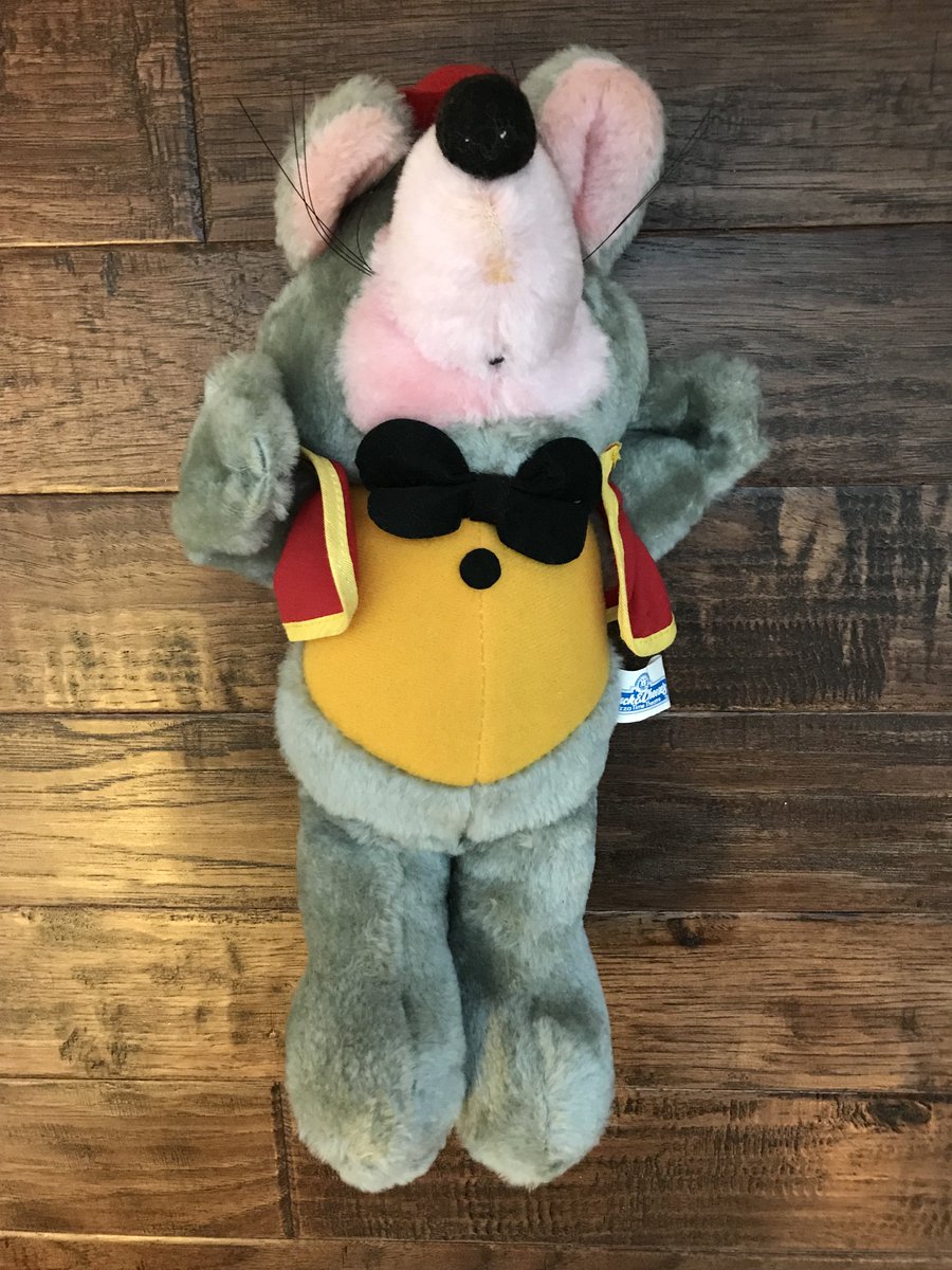 chuck e cheese stuffed animal
