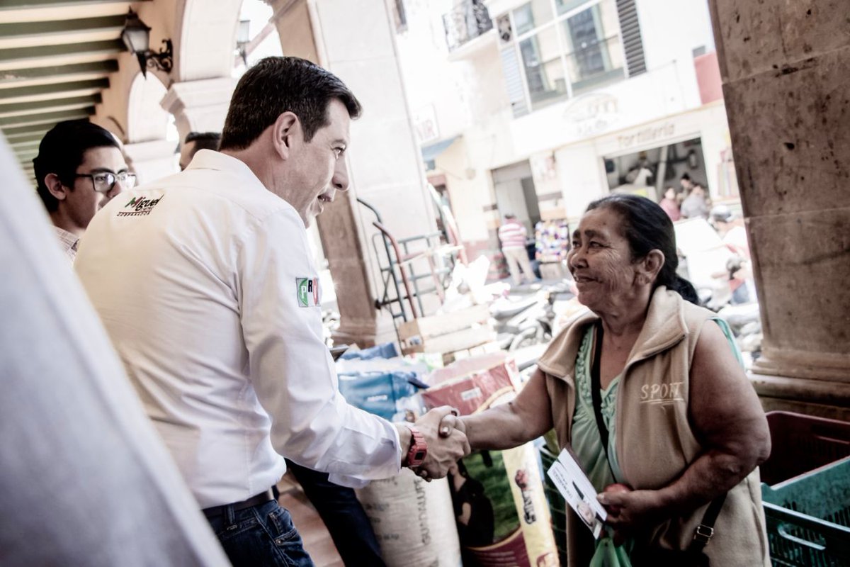 micasrey's tweet photo. Seguiré recorriendo #Jalisco. Muchas gracias Atotonilco por este recibimiento. #TúMandas https://t.co/9r4Sou3jtr