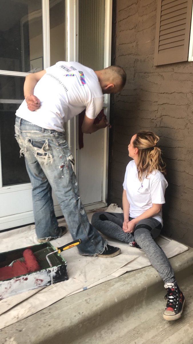 ShapeEdmonton's tweet photo. We are out with the youth of @YESSPainting, where they are teaching us how to paint a house! 

It was nice to see how learning how to paint and run a small business is empowering the youth of @YESSorg, thereby making a difference in their lives and in our community!

#yeg #yess https://t.co/kDwhJQwkD7