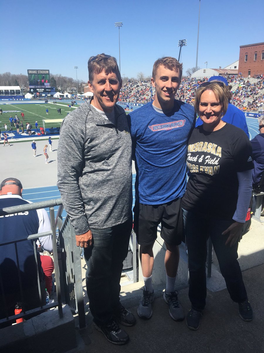 lk31's tweet photo. Amazing competition + beautiful weather = a great day at the #DrakeRelays2018 @koehler_brian https://t.co/Mtir0ZJkgy