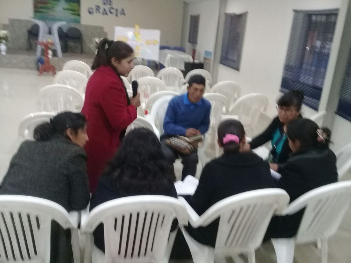ColAdvSicuani's tweet photo. Nuestros estudiantes del nivel primario se hacen presente en la Capacitación ESLABONES DE GRACIA @EnzoChavez @abelapazar @Pr_RaulYaranga @josuellempen @JorgeMoncadaL @dinobv1 @ginopes @HugoElasVillca1 @gersonvega @AdventistasMSOP https://t.co/mc2Rvr9jXk