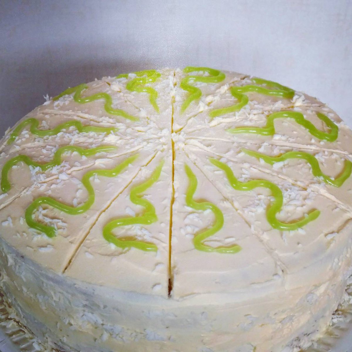 goodygoodies15's tweet photo. #LimeAndCoconutCake with our own lime curd at the relaxing @ScoutCafeBar https://t.co/X3rqKv2xRS