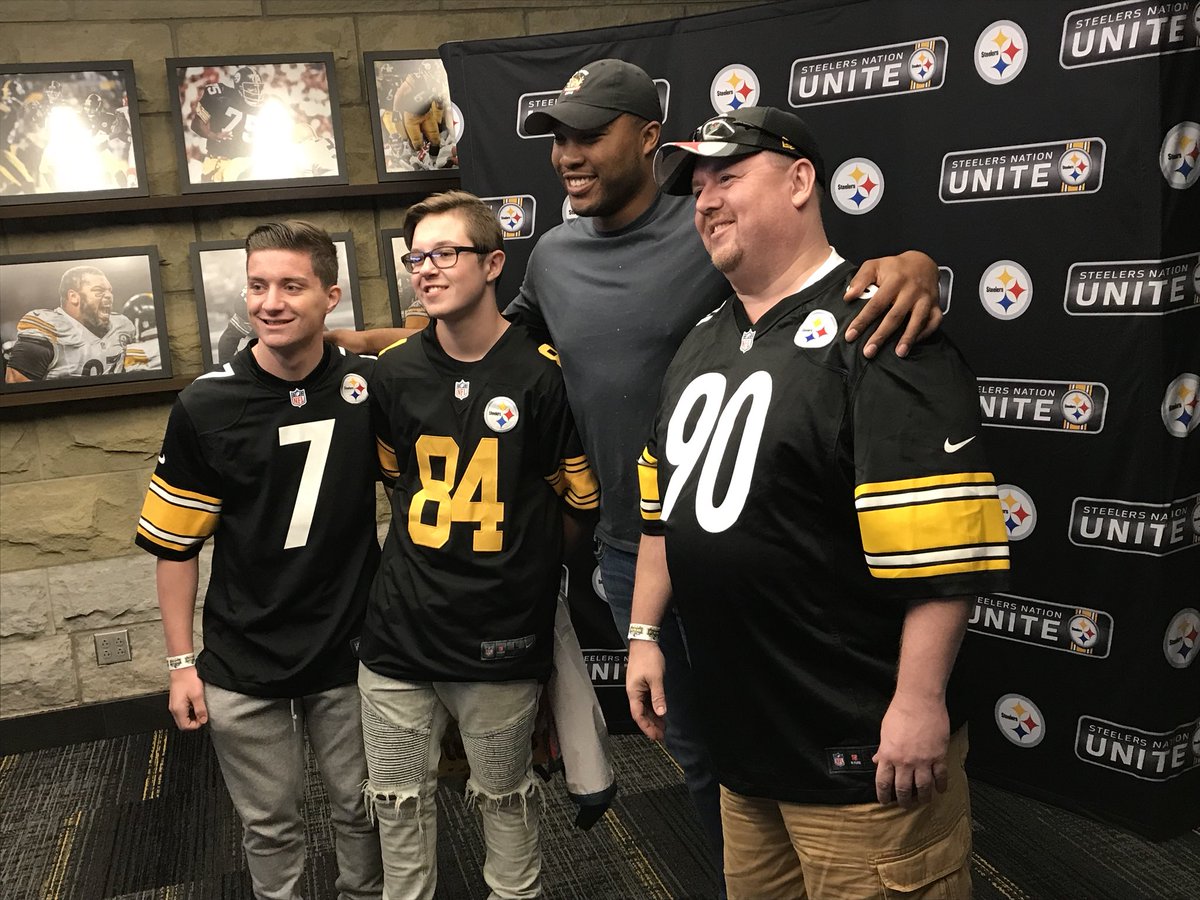 SteelersUnite's tweet photo. #DoItTuitt #FanBlitz https://t.co/o3jXWZCYGv