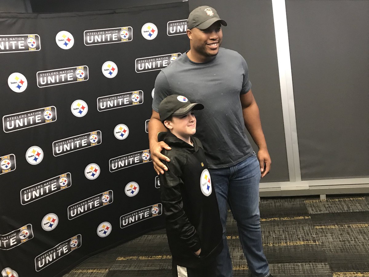 SteelersUnite's tweet photo. #DoItTuitt #FanBlitz https://t.co/o3jXWZCYGv