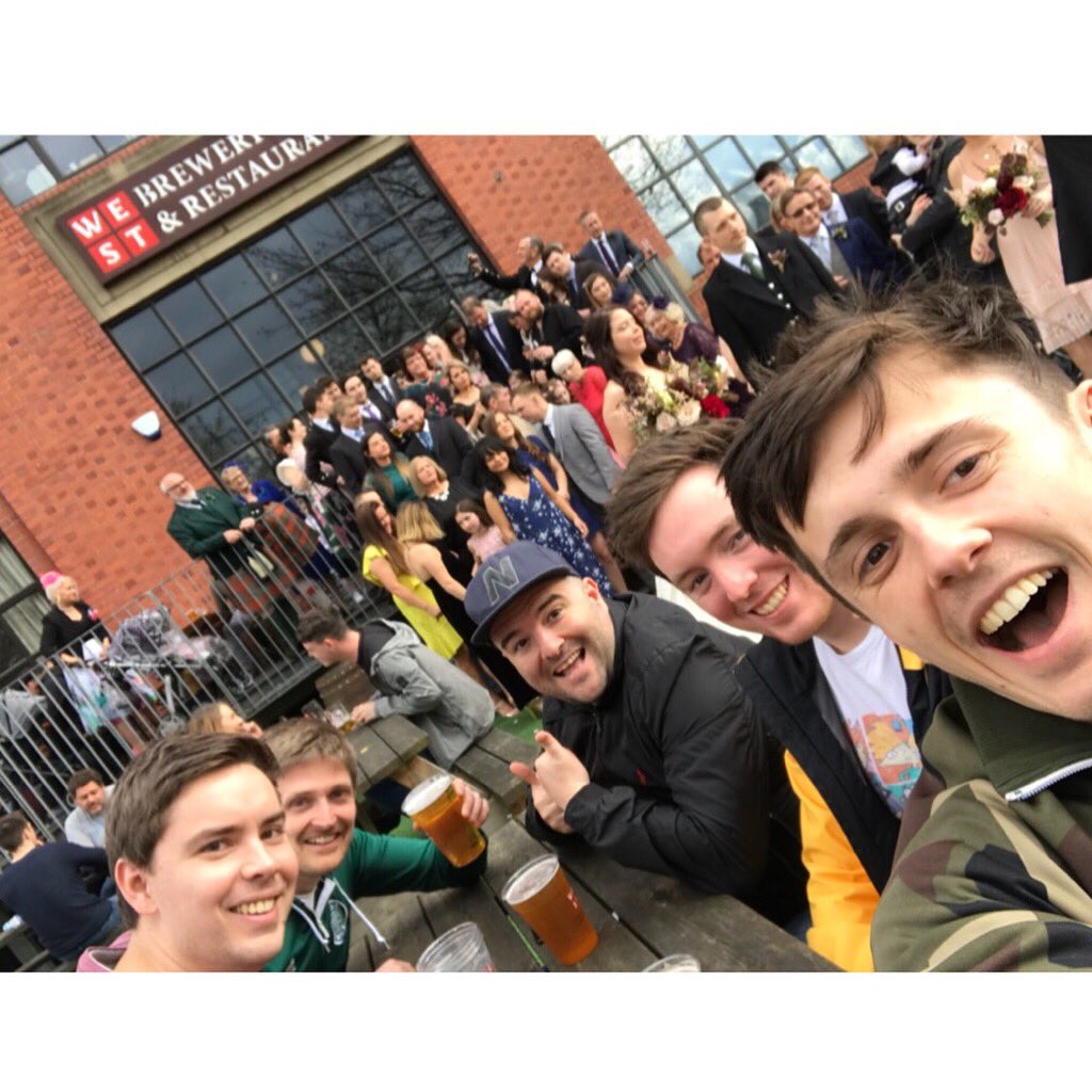 rottenrowhockey's tweet photo. Couple of pints (& some wedding crashing π©) to toast the season at @Westbeer after a tough day at the office for the Menβs 1s, a tremendous effort despite a 4-3 loss to @HILLHEAD1970 Well in boys. #montherow #weddingcrashers #fatherralph #rightreverandralph @ScottishHockey https://t.co/MCK5ZClf3H