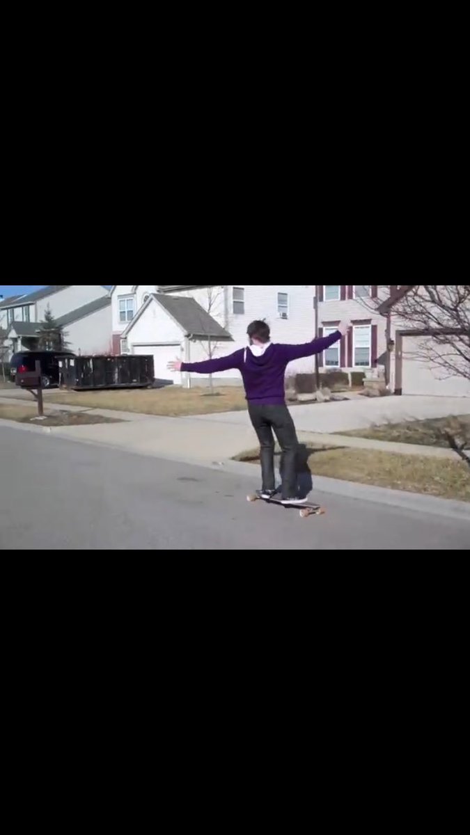 whotfisemmie's tweet photo. GUYS. Clancy way is the street where truce, goner, and longboard dreams was filmed. Search up Clancy way Columbus and you will find it. I stg I’m crying. Also you can see that light tower. https://t.co/QBIpvQ5t7M