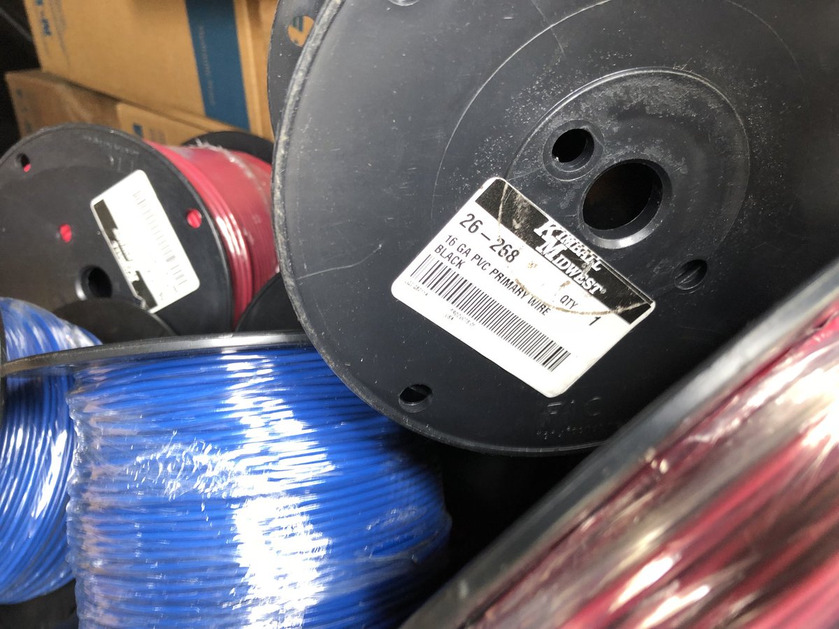 scotthatten's tweet photo. @KimballMidwest Thanks to the guy who pulled up his car and unloaded in the dumpster...never buy wire/hoses again https://t.co/rwY77G0T3f