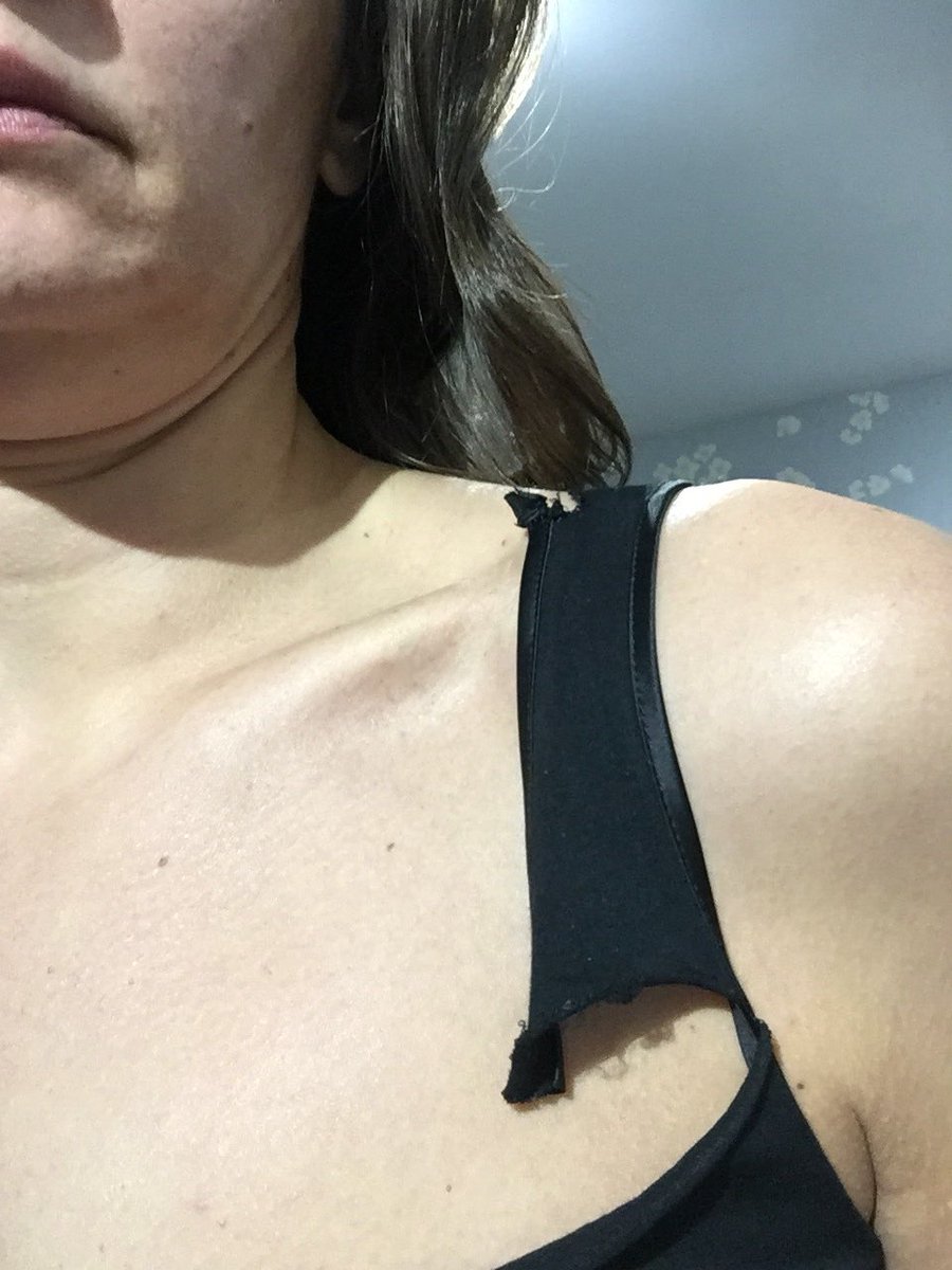 JodiGuise's tweet photo. @marksandspencer Awesome quality! #Autograph night vest not even 2 weeks old!!! 🤔🤔🤔 https://t.co/MipMPUwOoO
