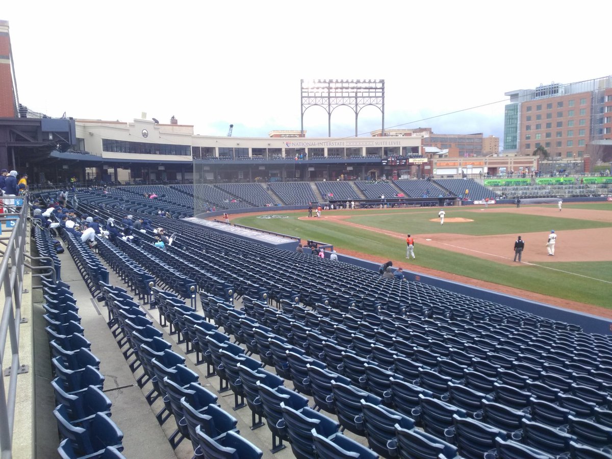 EmptySeatsPics's tweet image. #TicketsDistributed RT @Sykotyk: 11-3 Akron, top of the 9th. Cold and the 3,000 announced attendance stayed home. @[me]