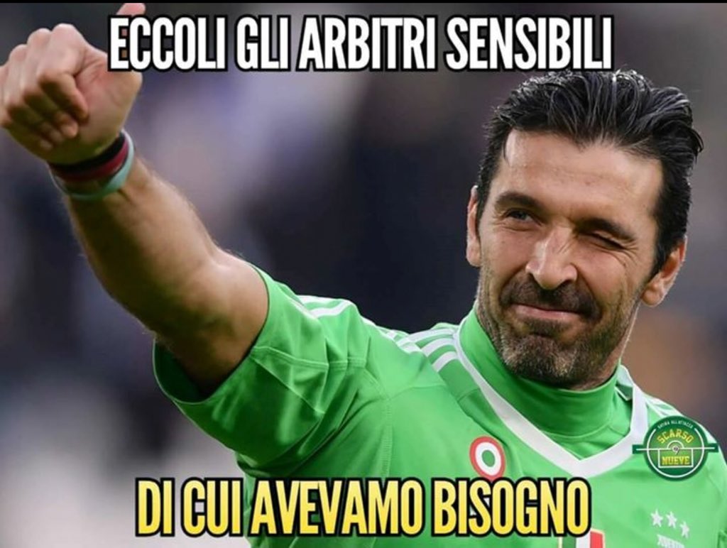 Margot In Wonderland 🖤💙 tweet media