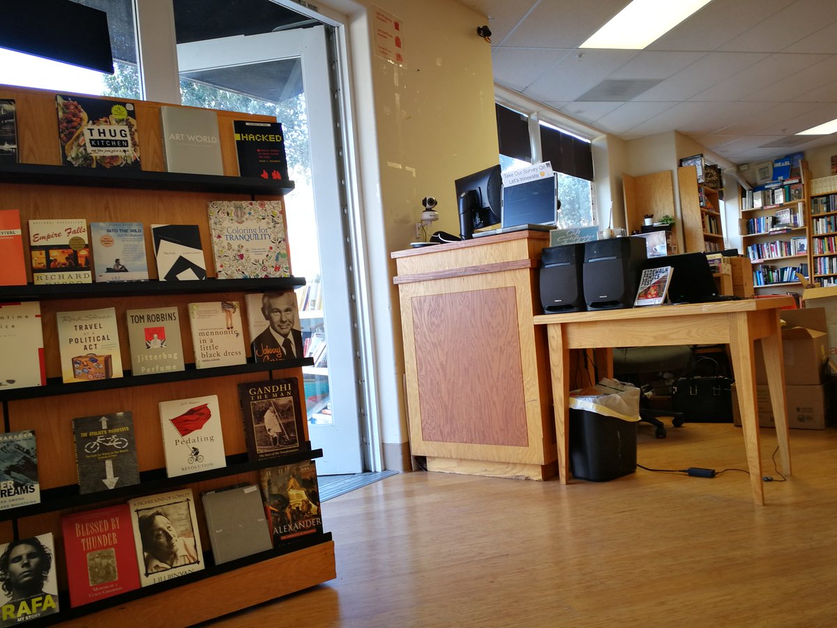 StevensBooksSF's tweet photo. Another nice day, why dont stop by @StevensBooks_SF  and find a new book for yourself? 
#GreatDay #book #ficiton #Nonfiction #novel #Childrensbook https://t.co/HWrTcD5fRF