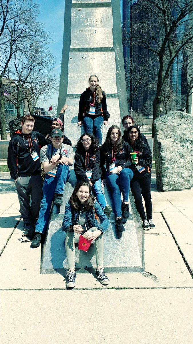 Gaelhawks230's tweet image. Headed home after an amazing experience at the 2018 FIRST Robotics World Championship in Detroit. #6 seed, #3 alliance, Curie semi-finalist. Thanks to our mentors &amp;amp; sponsors! #prettygoodrun, #firstchamp, #sheltonpride, #bigfun