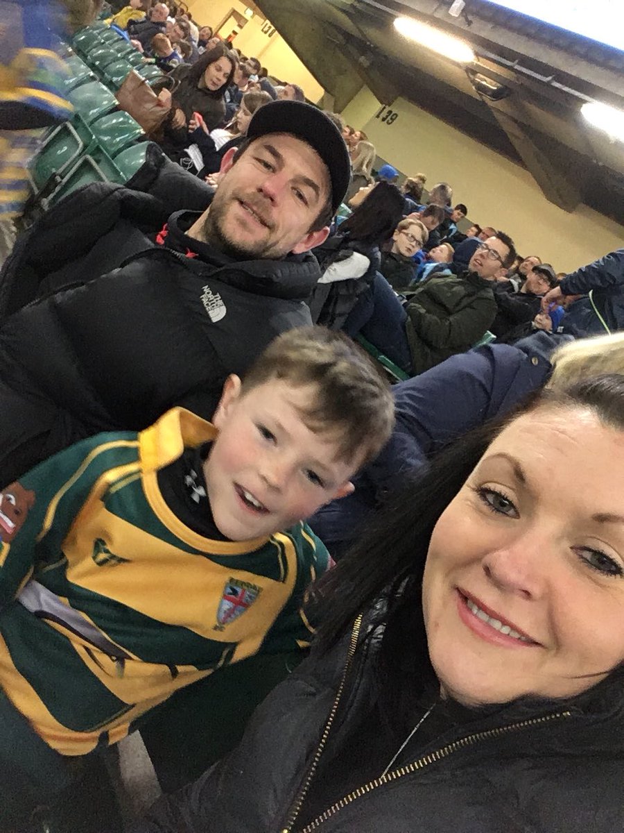 simone_2209's tweet photo. Judgement #rugby #flagbearer #CardiffBlues #beddaurfc https://t.co/oqUREtGblG