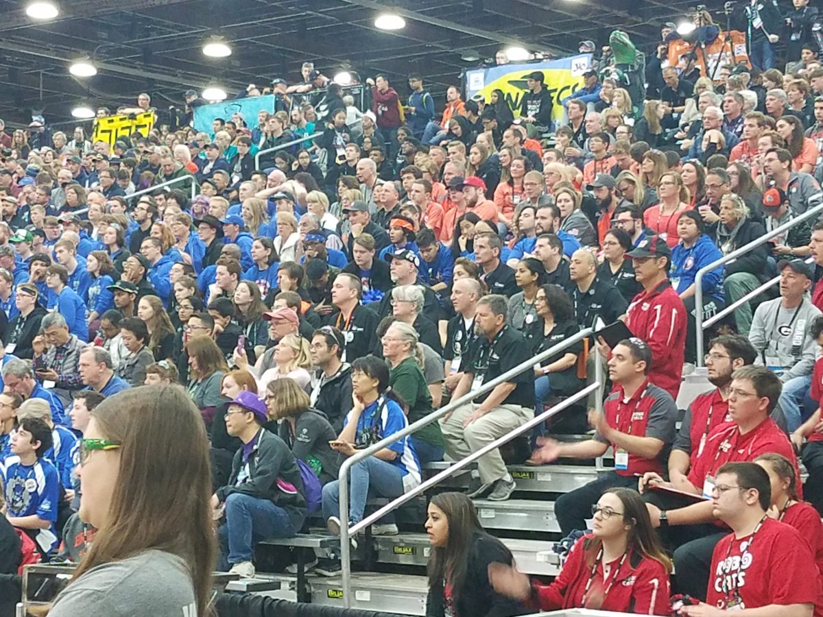 Gaelhawks230's tweet image. Headed home after an amazing experience at the 2018 FIRST Robotics World Championship in Detroit. #6 seed, #3 alliance, Curie semi-finalist. Thanks to our mentors &amp;amp; sponsors! #prettygoodrun, #firstchamp, #sheltonpride, #bigfun