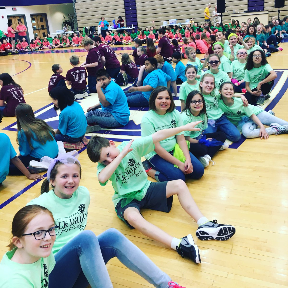 MrsJRoseVergara's tweet photo. Another Folk dancing festival in the books! Well done MGE Folk Dancers! @MapleGroveElem https://t.co/33ctEoK7dD