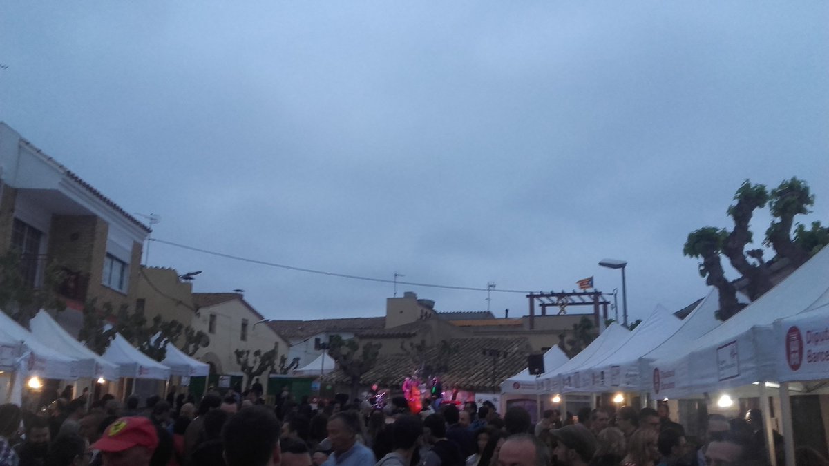 AlbertMata1980's tweet photo. Un any més a la Mostra de petits cellers de L' Arboçar #Microvi2018 Felicitats a tota la gent que hi ha al radera #Antiviotics celler, etc... https://t.co/Fi1awucB2h