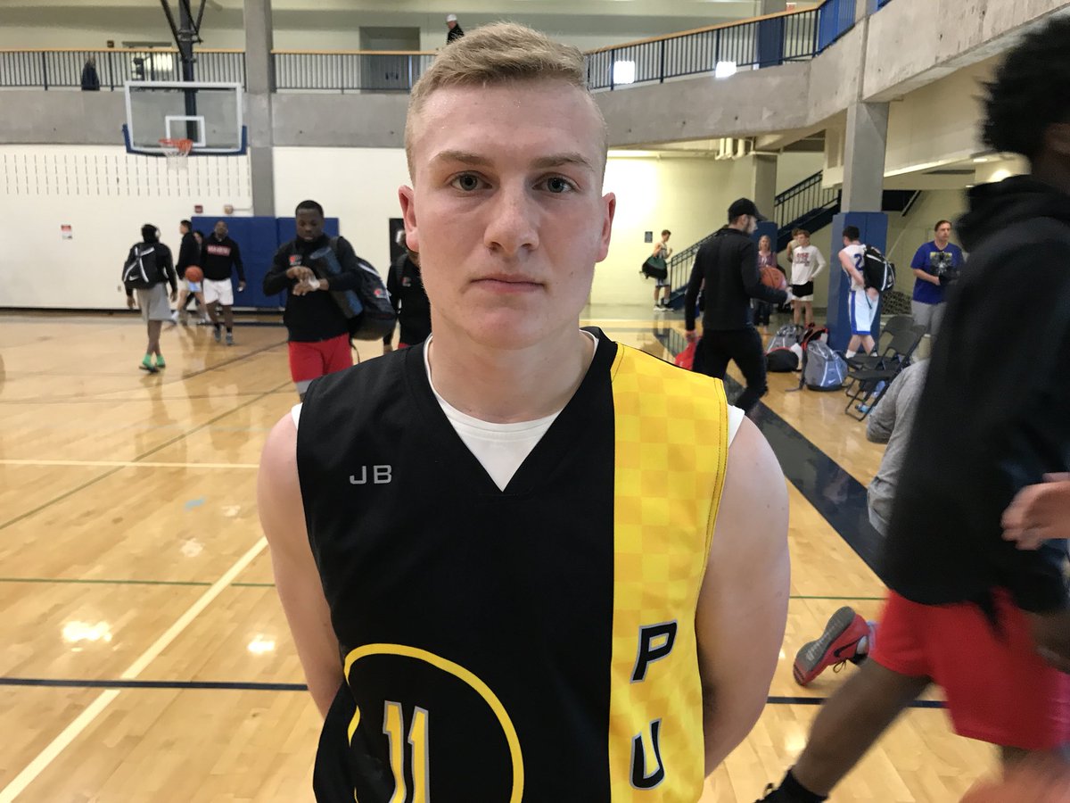 TjRushing's tweet photo. Pump N Run Gold advances to @PHProvingGround 17U Gold quarterfinals after a 37-35 W over Minnesota Select-Brown. Logan Rashid (left) and Gavin Kies make up a formidable backcourt for Pump https://t.co/GKiXs8uXEn