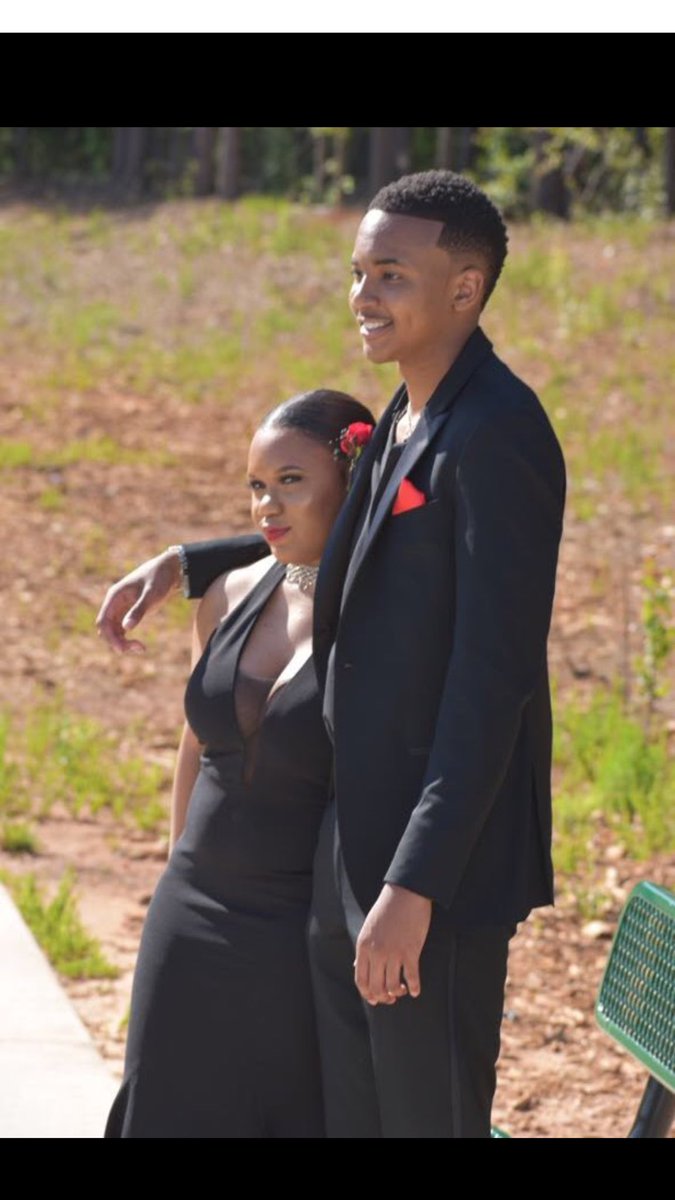 _Trill_Jayy's tweet photo. #securedapack #Woodrich #Prom2018 https://t.co/m9TlEoqxpE