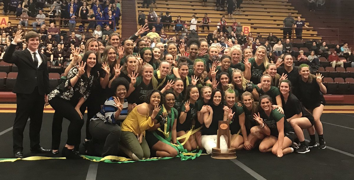 That 4-peat feeling!🏆🏆🏆🏆
#DoMore #SicEm🐻