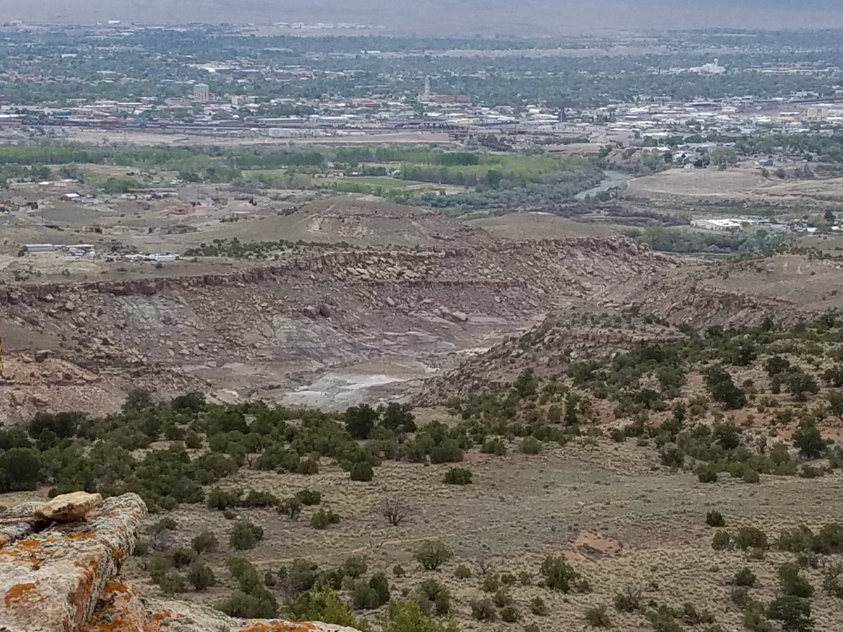 chrislpgulledge's tweet photo. And my #SelfCare weekend has continued with a lovely hike. Here are just a few of the views. Got cut short by a storm, but on to indulgences... https://t.co/x37tUxvqwH