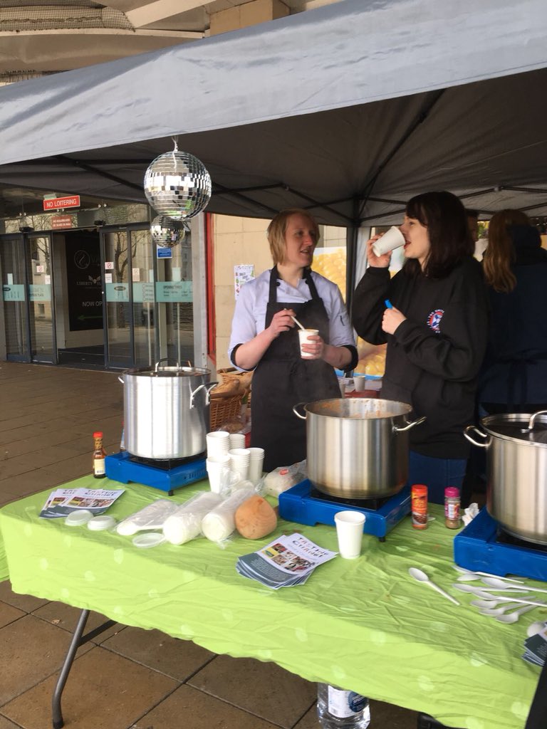 SFYNScot's tweet photo. A fantastic turnout in #edinburgh today for @tastingchangewh #discosoup with @preptablescot β€οΈ a huge congratulations to everyone involved in the event #feedingbelliesnotbins #WDSD2018 https://t.co/VIhM9tYW5V