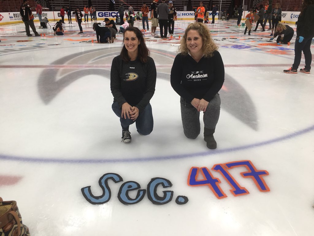 kellyp7's tweet photo. Representing #section417 @AnaheimDucks #paintitorange https://t.co/uJOQ8NXPld