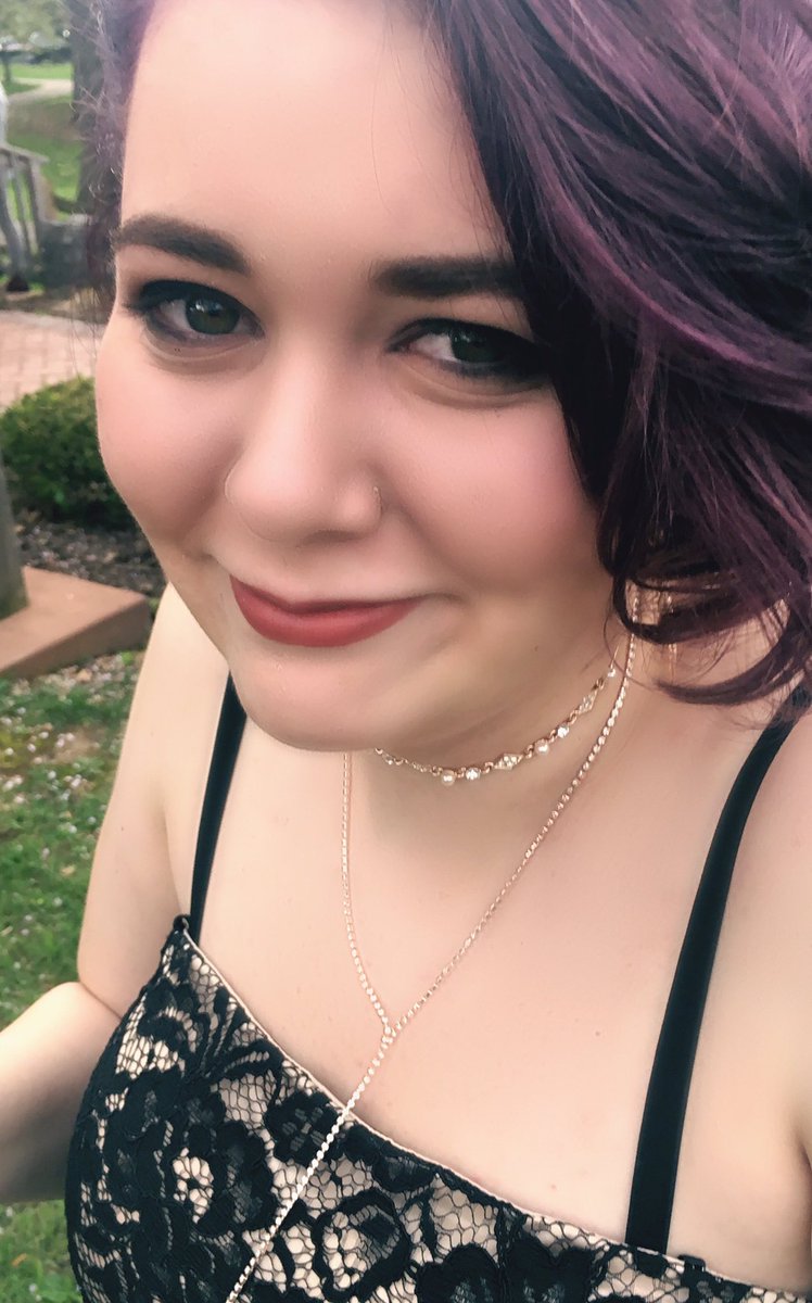 PixMichelle's tweet photo. Quickie cell phone shots. Why is the one of her laughing really hard my absolute favorite? She kept doing a weird fake smile, so I was yelling "MAKE YOUR FACE BETTER!!!!" and she started cracking up. My baby girl looks so grown up. ๐ฅ #Prom #prom2k18 #BISFAprom https://t.co/aGqs31xYcT
