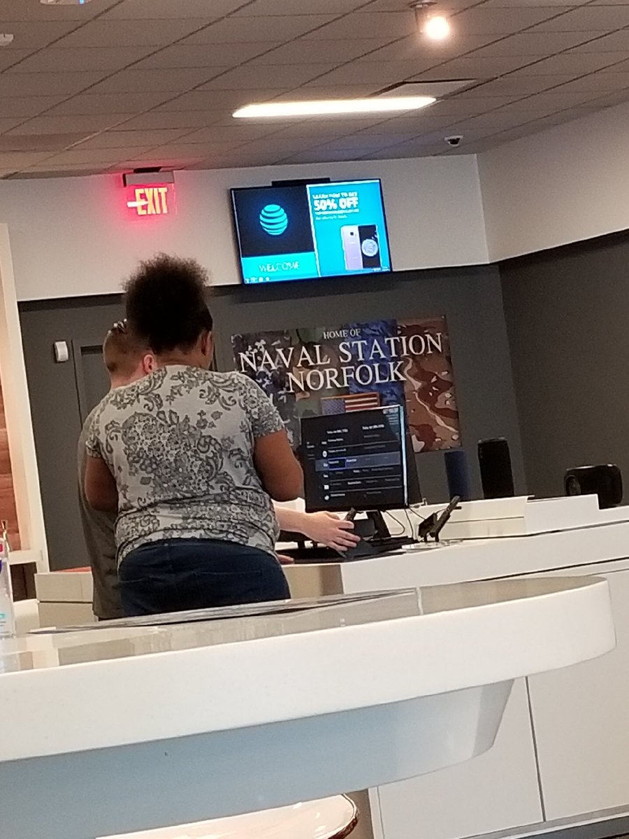 Corey showing a new autopay prepaid customer what else she can get with switching to the number one entertainment company! #lifeatatt #integratedsolution #regulators #demodemodemo #trusttheprocess #mountup #growth @NorfolkSquare @RGordon_757 @jd4180 @404girl