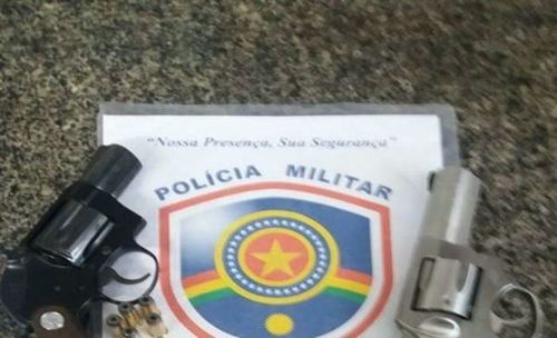 DiarioPE's tweet photo. Policial federal é preso após descumprir medida protetiva contra ex-mulher e ameaçá-la de morte
https://t.co/ayCWQgEYu7 https://t.co/1DM7j0O6qD