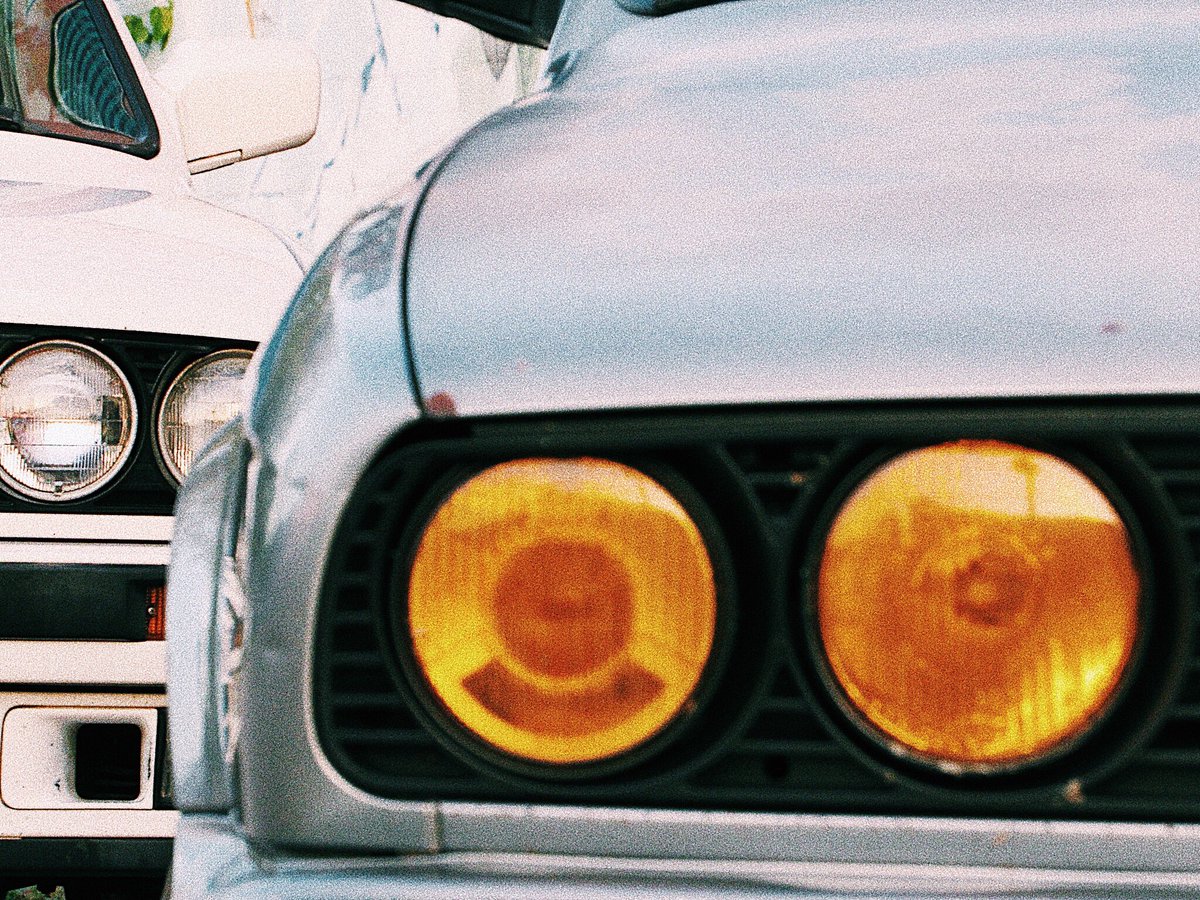 Gr0w2Value's tweet photo. Some people might not even know what it is... but the e30 chassis code just never gets old. Photos by yours truly. https://t.co/MouIRbof7d