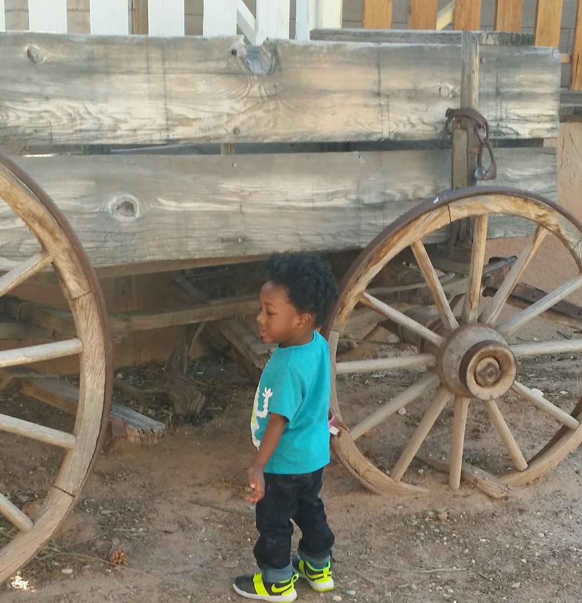 MMWilso10578474's tweet photo. When you visit Old Town Las Vegas and your toddler asks what is that? #oldwagon https://t.co/2fG1xJ8dWt