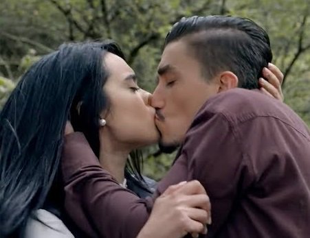 Laencuesta4's tweet photo. #Encuesta (Segunda ronda)
- Qué pareja de ficción te gustó más?
MG Violetta y Tomás- Violetta- @TiniStoessel 
RT Vanessa y Paulino- Sin tu mirada- @ScarletGruber https://t.co/dJc0trHzdt
