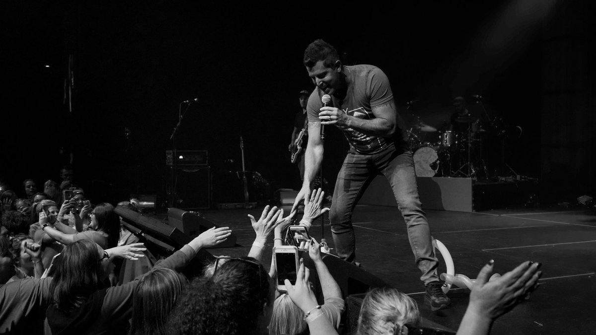 jeremycamp's tweet photo. TN!  Speechless!  @realwomenofjoy #theanswertour https://t.co/VcZCPwyu55