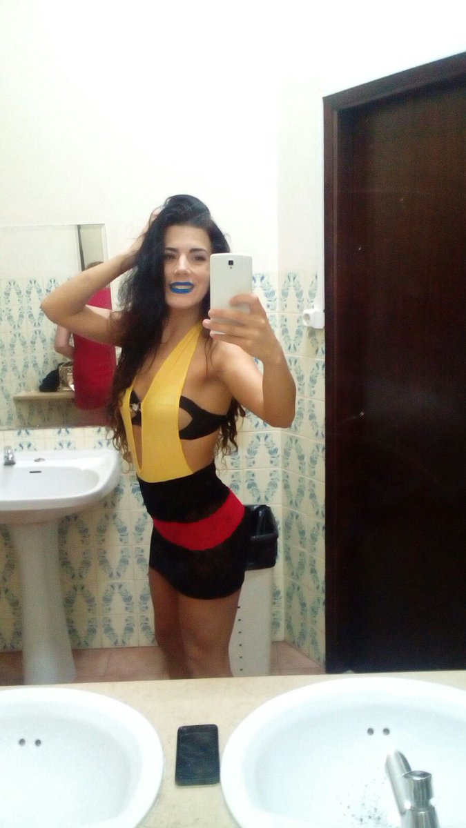 Lily Doll’s pics and videos