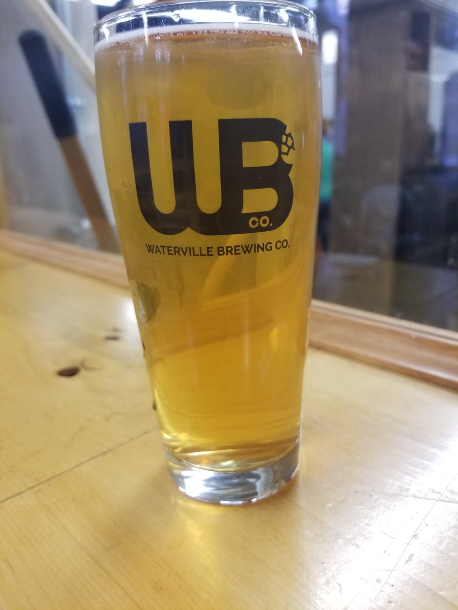 Last beer before the #NationalCraftBrewersConference from the newly opened Waterville Brewing Company 👍🍺

#mainebeer #DrinkLocal #craftbeer
