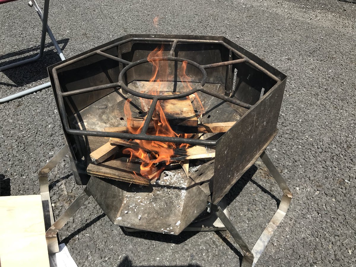 hiace_parts_net's tweet photo. ちょっとお昼ご飯を作ります

#焚き火台 #焚き火 #tkテック #tk_tech https://t.co/CqKISRmfxA