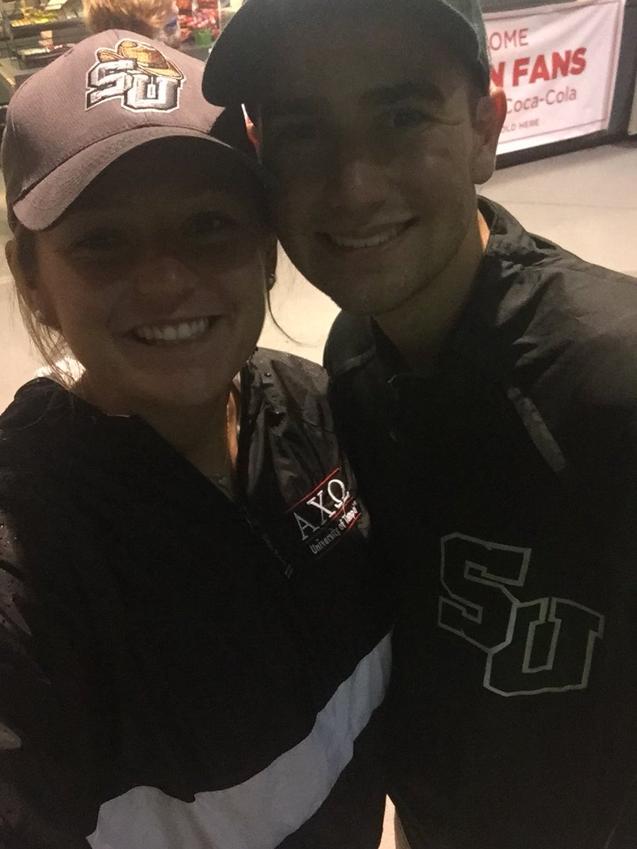 taylorridinger's tweet photo. #NewHattitude @StetsonU WHO SAYS YOU HAVE TO GO TO STETSON TO BE A HATTER? https://t.co/oNpjxgI5tN