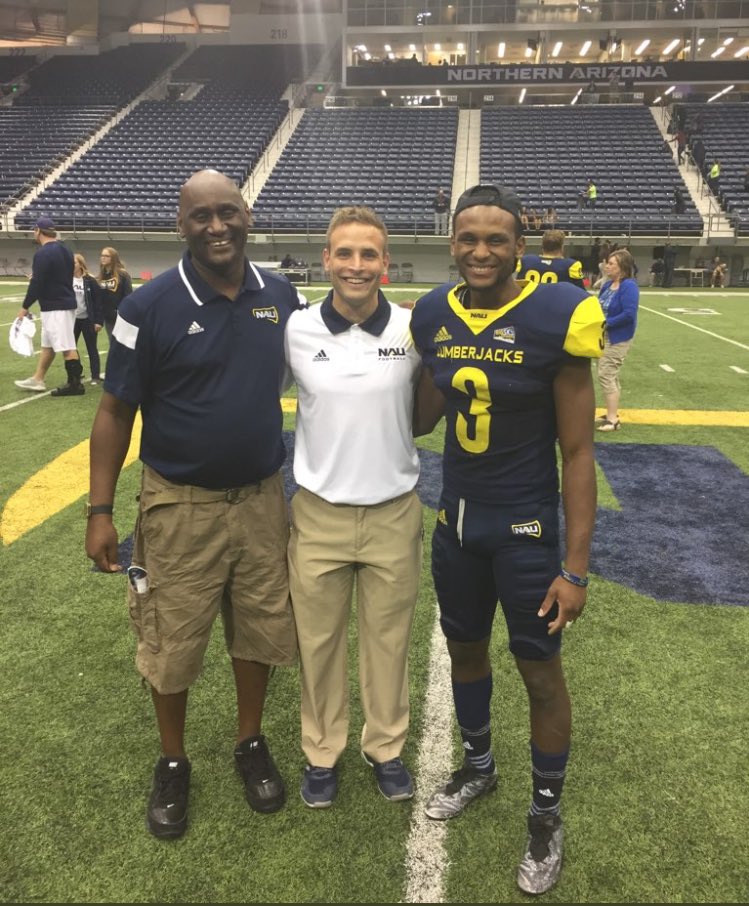aaronpflugrad's tweet photo. People will never realize the work that @Mr_Marks3 put in to get this opportunity‼️ Can’t wait to see him tear it up in Kansas City‼️
Desert Edge ➡️NAU➡️Kansas City Chiefs‼️
#HomeGrownJacks
#STA ⚒🌲🔨 https://t.co/x0zkzvQQx7