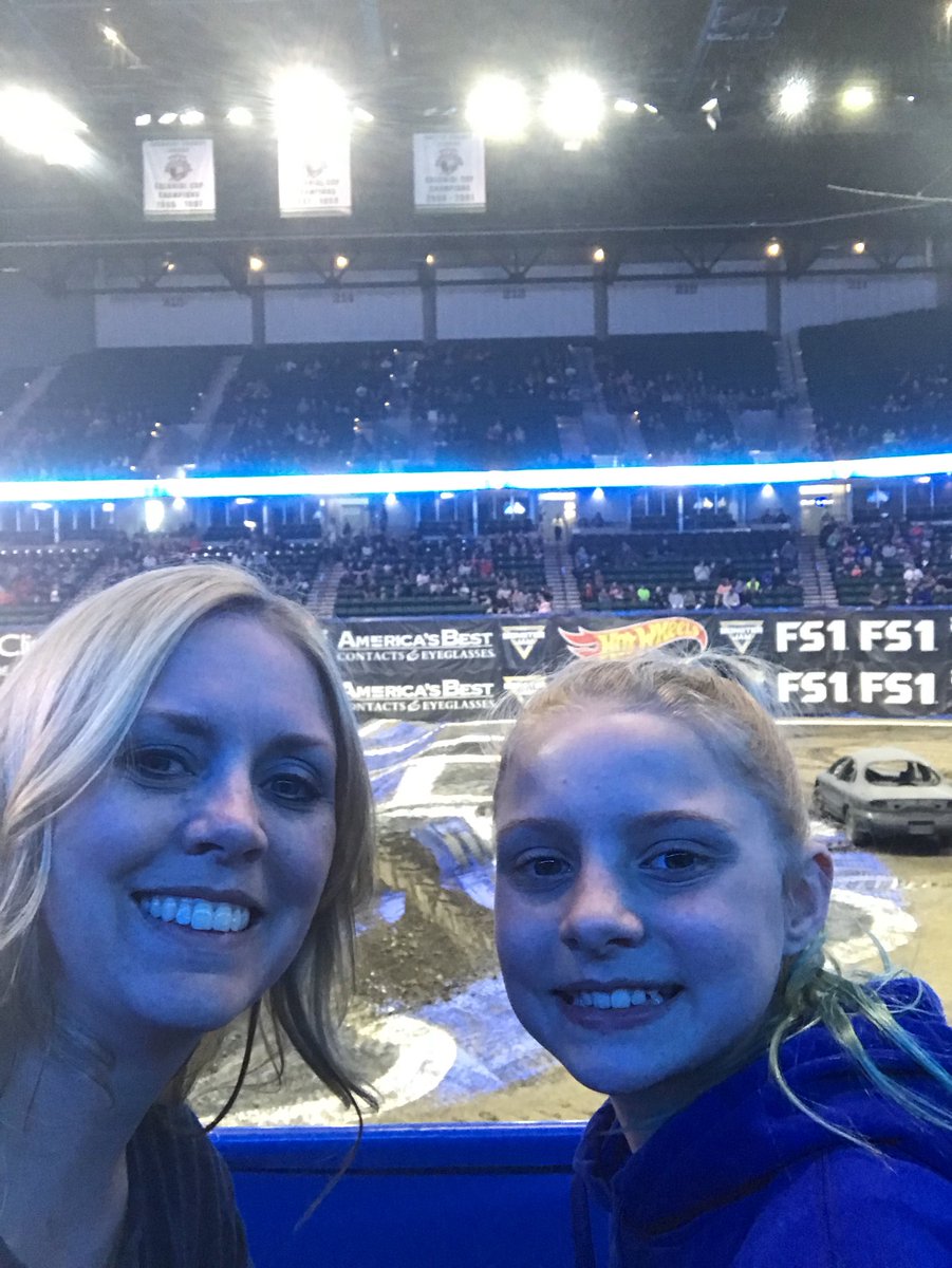 sgillespie55's tweet photo. #monsterjam https://t.co/4mRiXQJ5QP