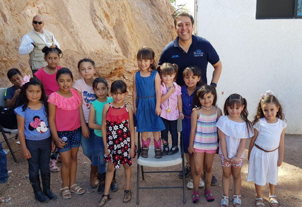 TemoGalindo's tweet photo. Hoy festejamos a los niños de la familia @NogalesOomapas en un gran convivio. Esperamos se hayan divertido y les deseamos que tengan un feliz #DíaDelNiño.👧🏻🧒🏻 https://t.co/wJifPumMNT