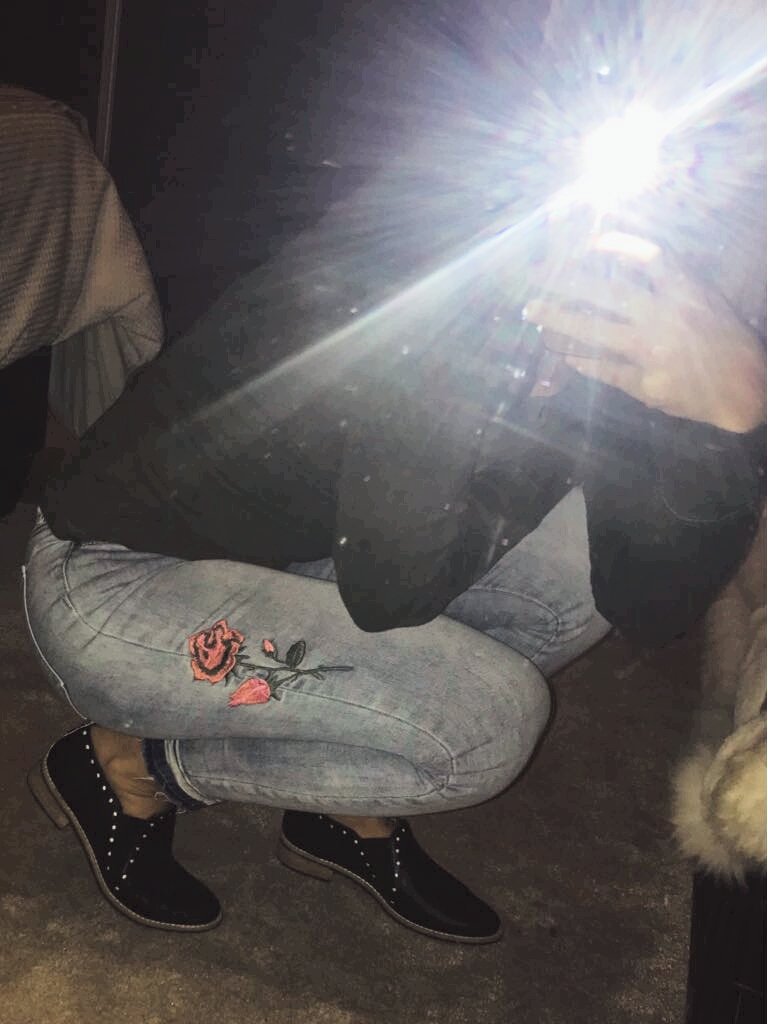 borges_erika's tweet photo. Valen terminando su super #Look con estos #zapatos super cómodos y divinossssss... Gracias por compartir tus fotos bella!!! Toda la onda!!!🤗😍
#UnGuanteParaTusPies #Pedilos #VersiónSuela #shoes #yoamoloszapatos❤️❤️❤️ #dioslascriauy #Dioslascria #AgendaTuVisita https://t.co/4kKEF5F8hb