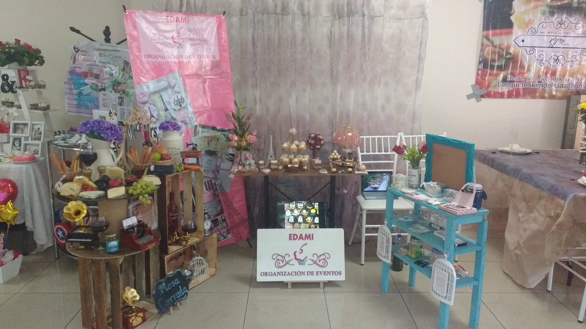 #ExpoDreamsNovias&amp;XV'S
Trabajando para que tu evento nuestro evento sea inolvidable