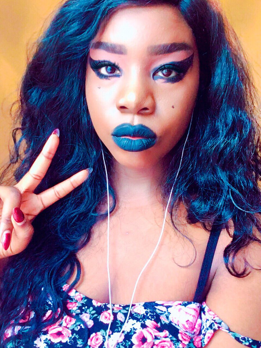 YoMainGal's tweet image. ✨I want a all black wedding👰✨