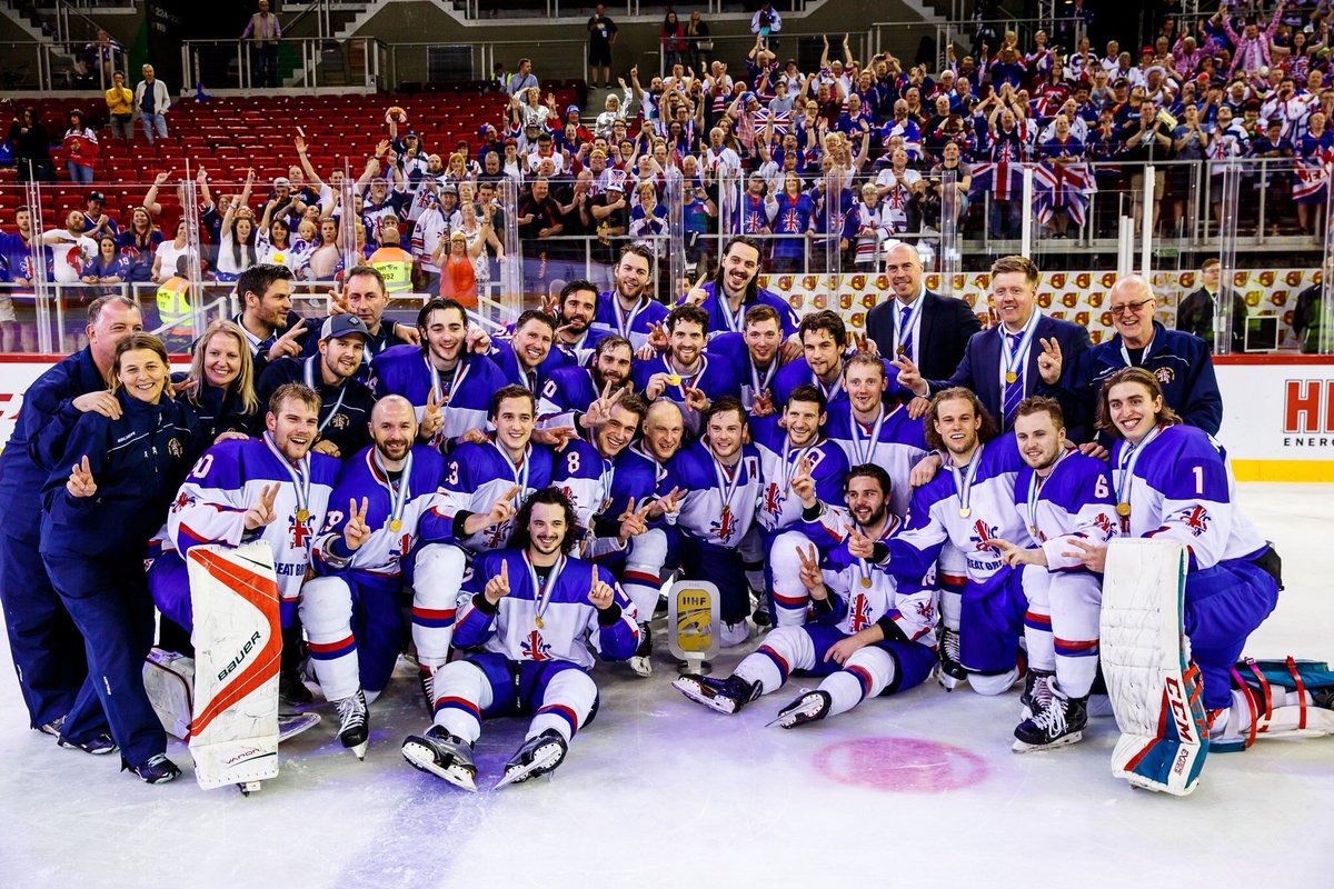 dowdy75's tweet photo. A little bit of history was just made. #Gold #WorldChampionships #Unbelievable https://t.co/54UiOp3bgA