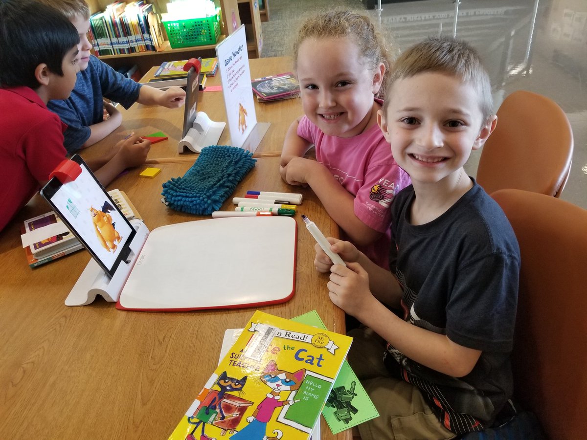 DukeParade1's tweet photo. We having fun visiting stations @Dukelibrary https://t.co/DAwLbfg8uu