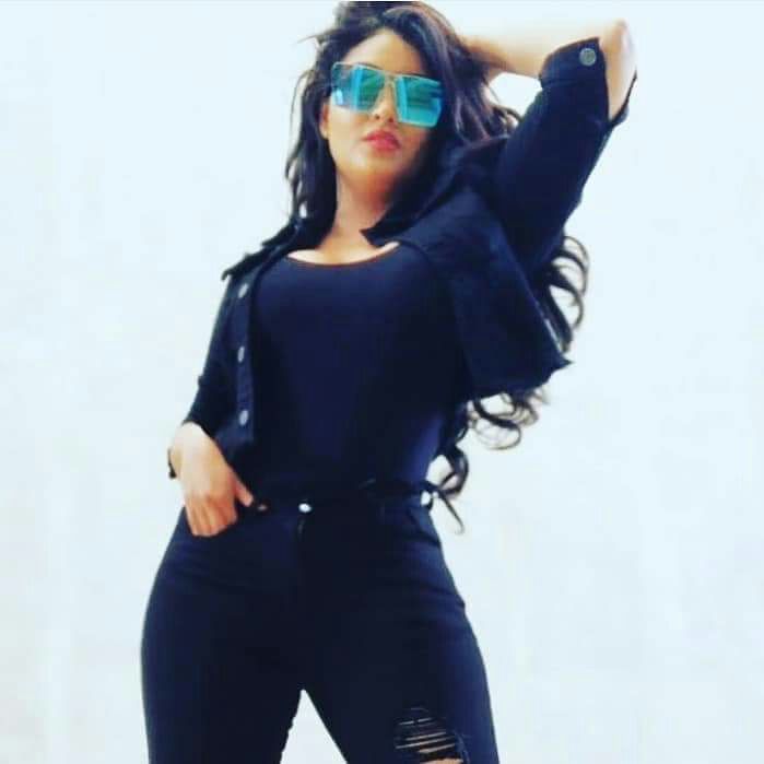 Larrydejesus_'s tweet photo. #ElSolSigueBrillando @MicheilleSoifer sexy hermosa y toda una Showwoman ❤👑. https://t.co/iAyqUGkgar