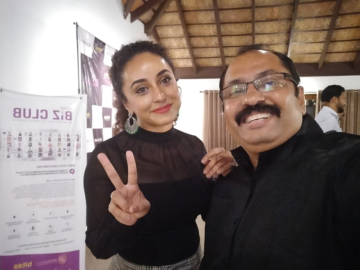 ChackochenM's tweet image. Had an opportunity to meet my favorite Malayalam TV anchor Ms.Pearlee , a simple and a well grounded personality!!